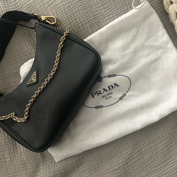 PRADA Re-Edition 2005 Saffiano leather bag - Picture 11 of 12